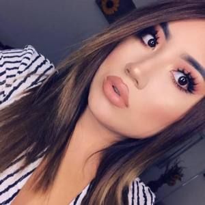 Meet your Posher, Jazmin